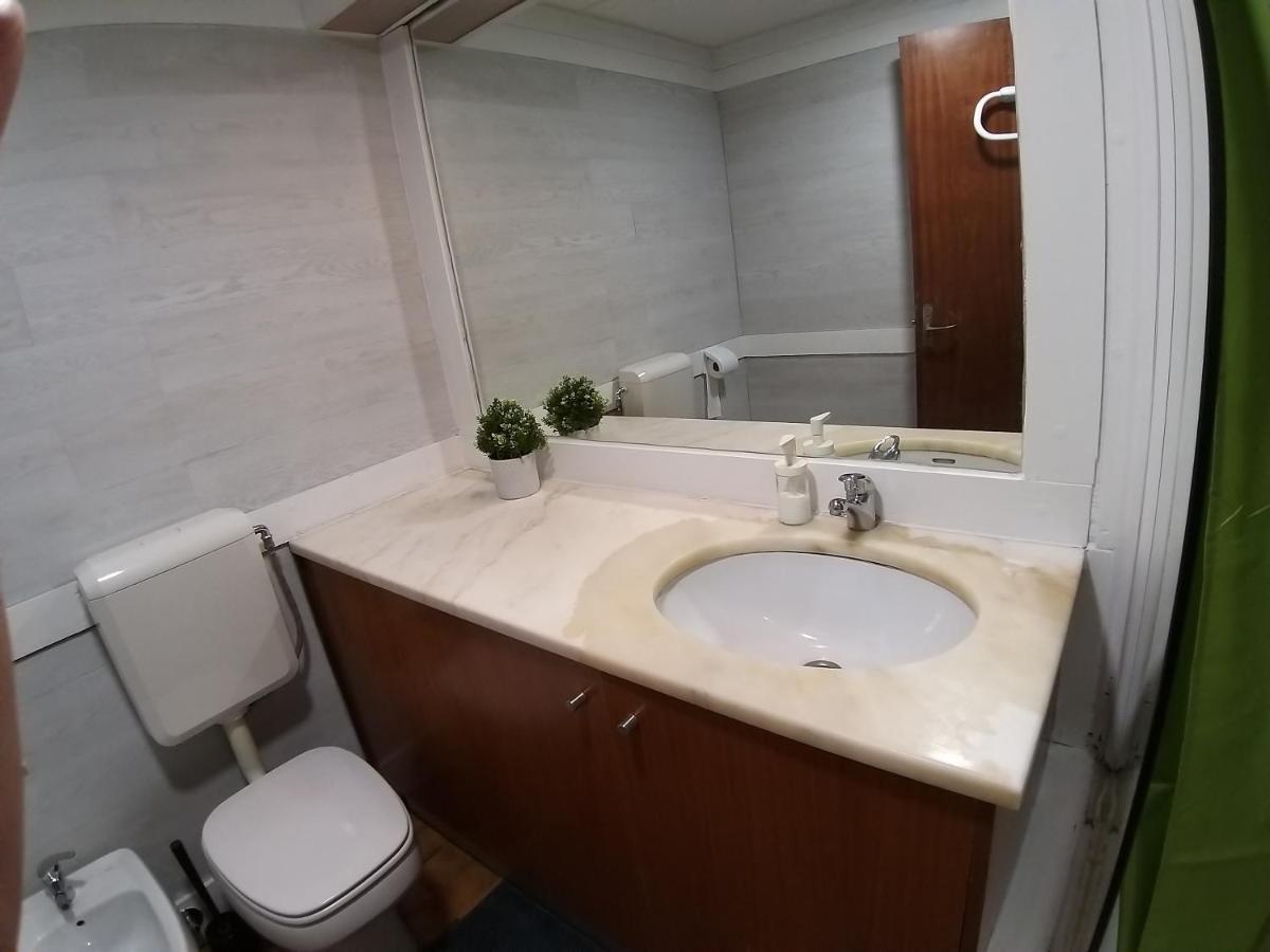 Hostel Theorynomad Al